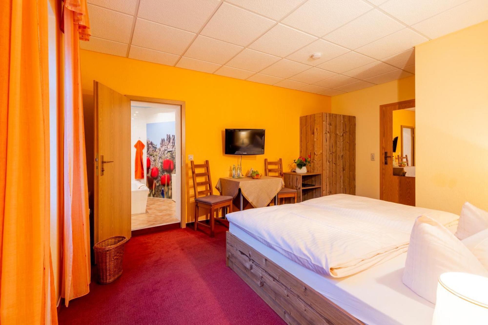 Hotel Gondelfahrt Jonsdorf Eksteriør billede