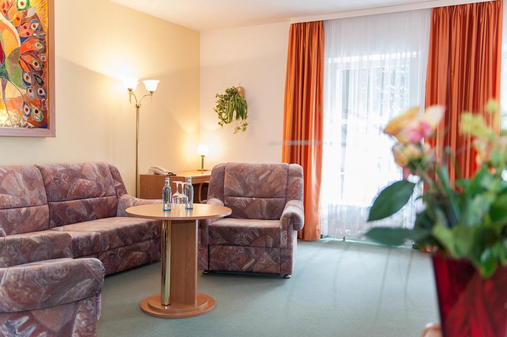 Hotel Gondelfahrt Jonsdorf Eksteriør billede